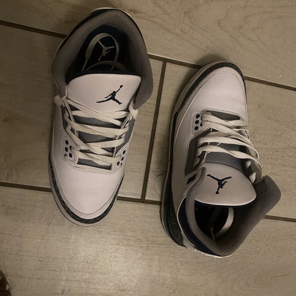Jordan 3 retro (used) - Picture 8 of 9